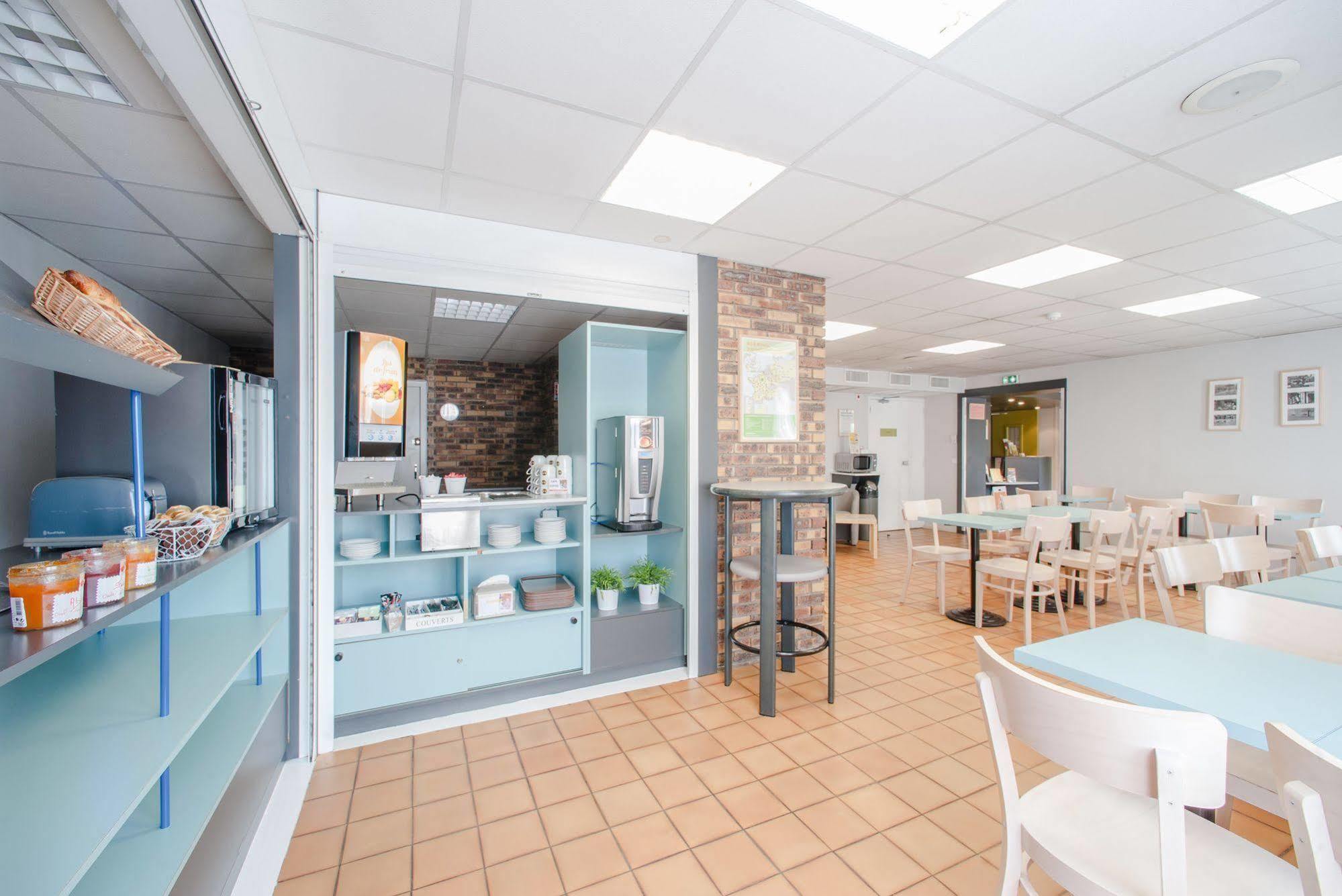 Kyriad Direct Chalon Sur Saone Nord Champforgeuil Buitenkant foto
